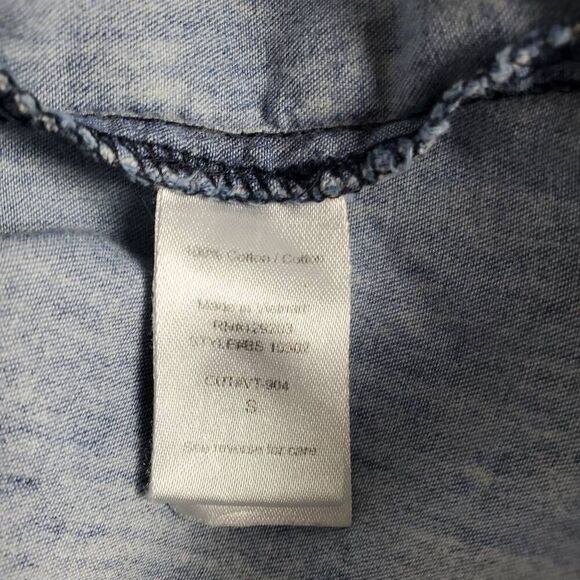 Vanity Women’s Denim Chambray Button Down Shirt Size S Long Sleeve Western Style - Picture 7 of 8